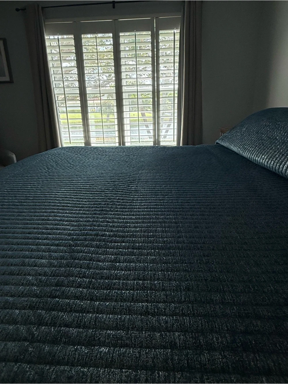 Cloud 9 Design King Maya Velvet with with Shams - Navy & Silver